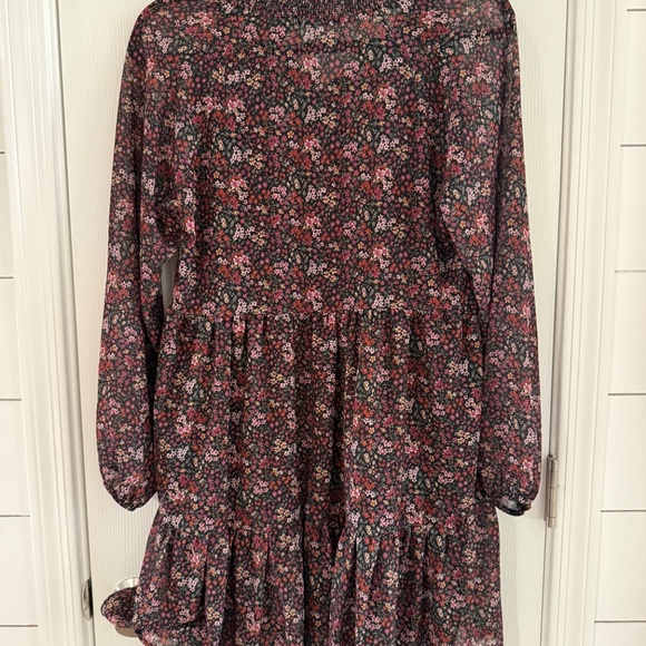 Long Sleeve Floral Black Dress - Picture 4 of 5